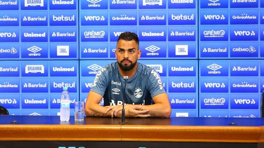 Maicon, ex-volante do Grêmio, durante entrevista coletiva - Lucas Uebel/Grêmio FBPA