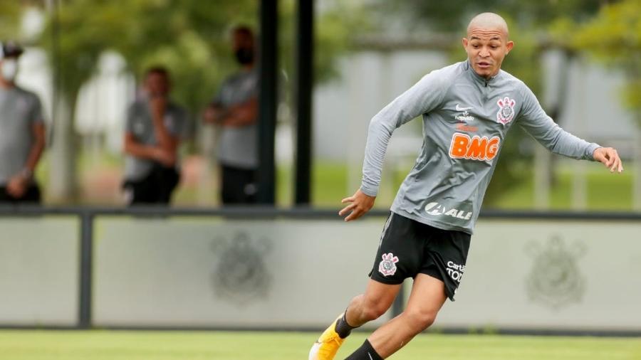Adson em treino pelo Corinthians - Rodrigo Coca/ Ag. Corinthians