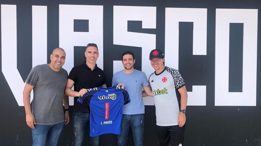 Prass visitou o Vasco na reta final da Série B: técnico Fernando Diniz e diretor Pássaro deixaram o clube - Instagram / Fernando Prass