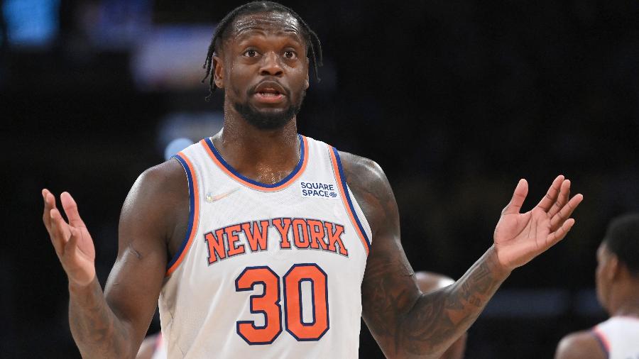 Julius Randle, principal jogador do New York Knicks, protagoniza cena tensa na beira da quadra - Jayne Kamin-Oncea-USA TODAY Sports