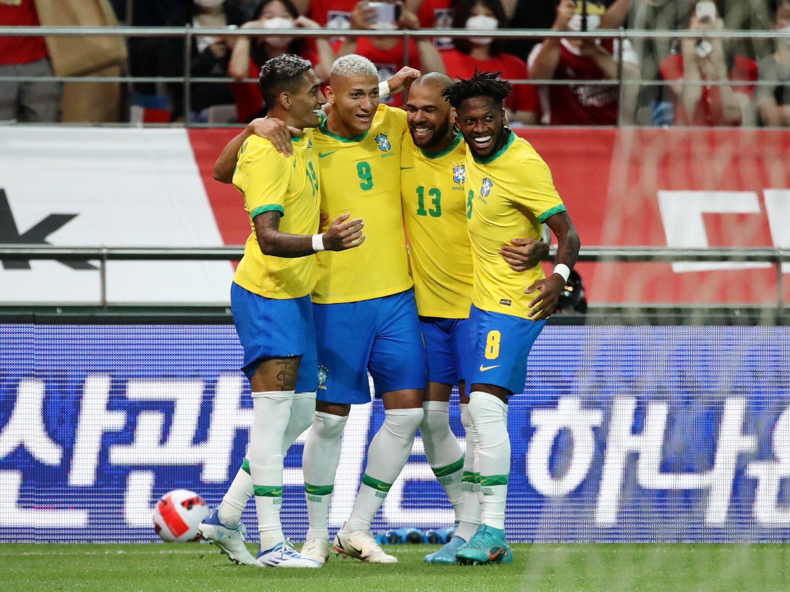 Seleção funciona de novo, mas Tite tem desafio de encaixar Vini Jr no time