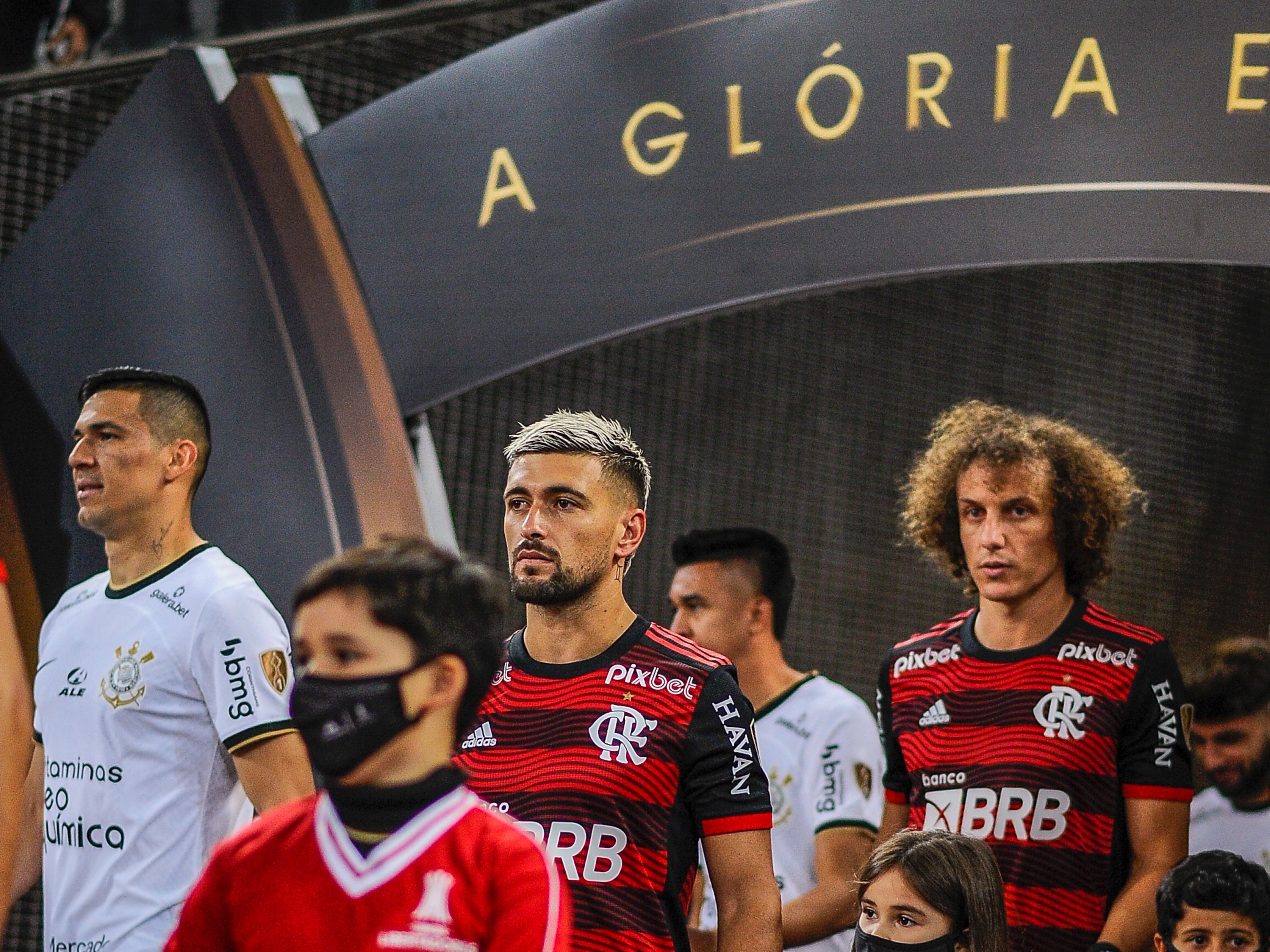 Futebol é Arte, Ousadia Faz Parte - UNIÃO FLARINTHIANS! O sucesso de renda  no Brasileirão tem sido dominado por Flamengo e Corinthians, uma vez que  juntos somam um terço da renda bruta.