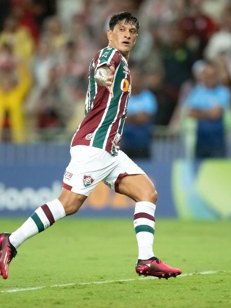 Cano, do Fluminense, comemora após marcar contra o Flamengo, pelo jogo de volta da final do Carioca - Jorge Rodrigues/AGIF