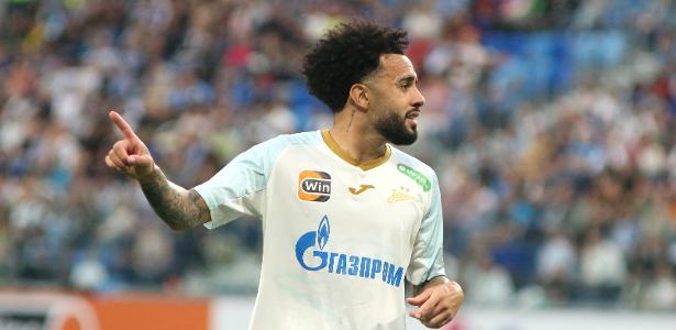 Claudinho, Alvo do Flamengo, Conquista Título na Rússia e Mantém Futuro Incerto