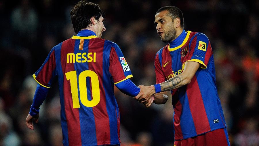 No Barcelona, Daniel Alves tornou-se um dos principais parceiros de Messi - David Ramos/Getty Images