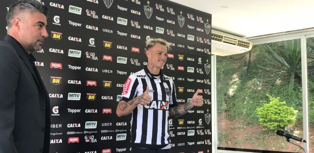 Roger Guedes foi apresentado como reforço do Atlético-MG para 2018 - Victor Martins/UOL Esporte