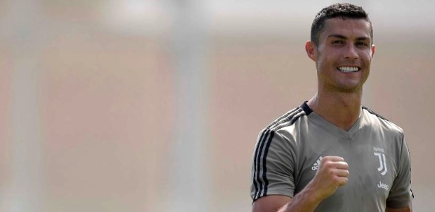 Cristiano Ronaldo comemora após marcar seu segundo gol pela Juventus - Reprodução/Twitter Juventus