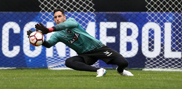 Gatito Fernández em ação durante treino do Botafogo - Vitor Silva/SSPress/Botafogo
