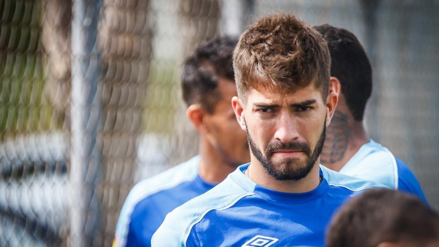Volante diz estar feliz, mas não negou vontade de voltar a jogar no velho continente - Vinnicius Silva/Cruzeiro