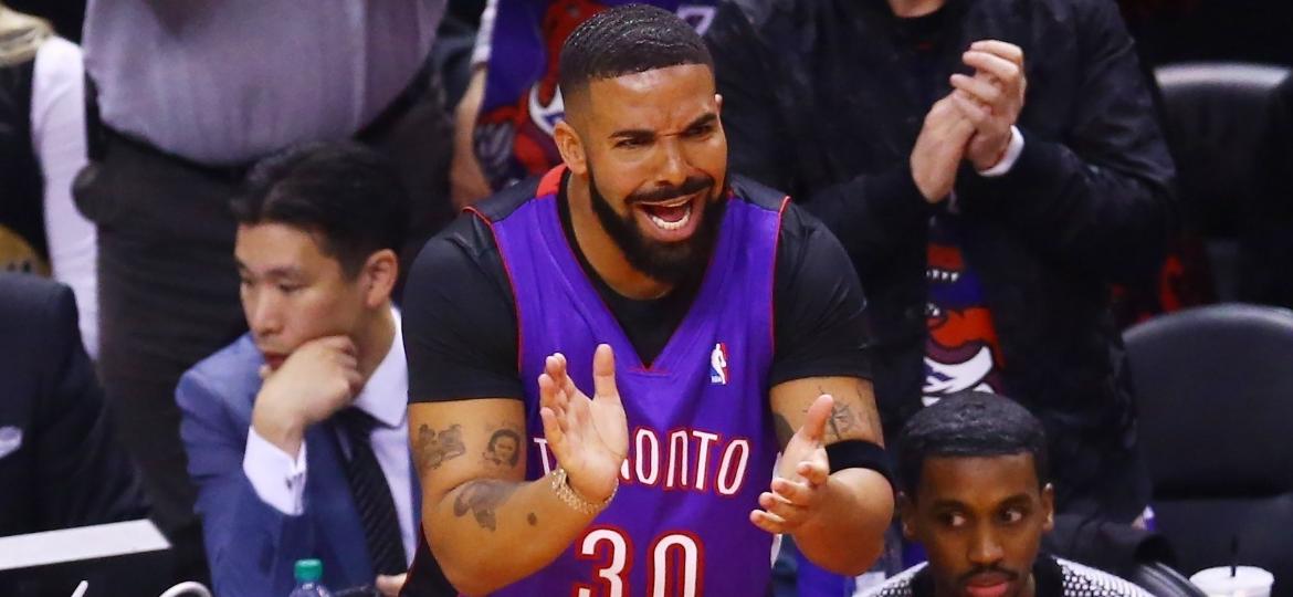 Drake vibra durante partida entre Toronto Raptors e Golden State Warriors - Vaughn Ridley/Getty Images/AFP