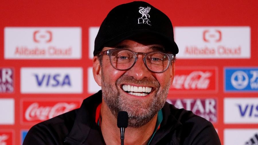 Jüergen Klopp, técnico do Liverpool, concede entrevista no Estádio Internacional Khalifa, em Doha, Catar, na véspera da decisão do Mundial de Clubes - Corinna Kern/Reuters