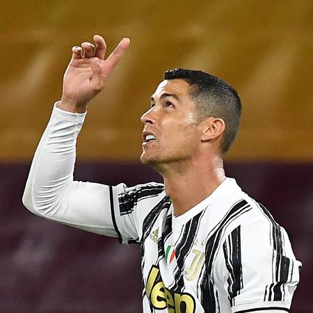 Cristiano Ronaldo não quer saber de sair da Itália - Tiziana FABI / AFP