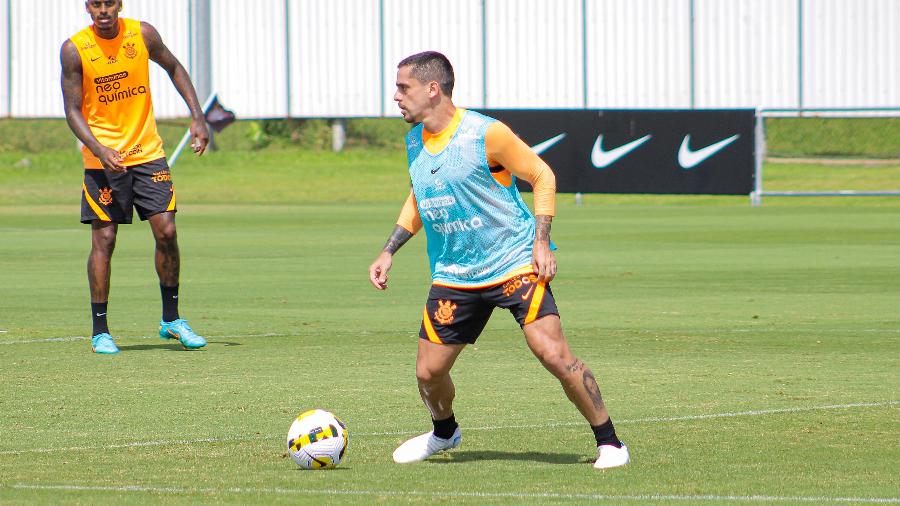 Fagner e Raul Gustavo desfalcaram o Corinthians na estreia da Copa Libertadores  - Rodrigo Coca/ Ag. Corinthians 