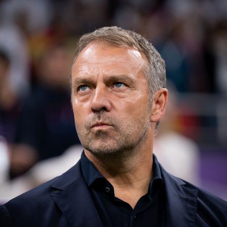 Hansi Flick, técnico do Barcelona, descartou favoritismo contra o Real Hansi Flick, técnico do Barcelona, descartou favoritismo contra o Real