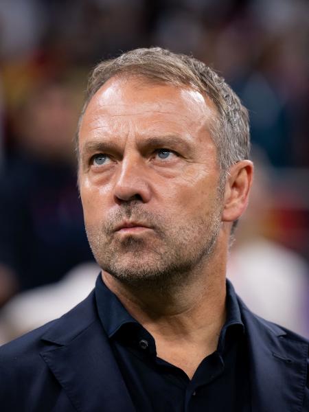 Hansi Flick, técnico da Alemanha, durante partida contra a Costa Rica pela Copa do Mundo. - Marvin Ibo Guengoer - GES Sportf/Getty Images