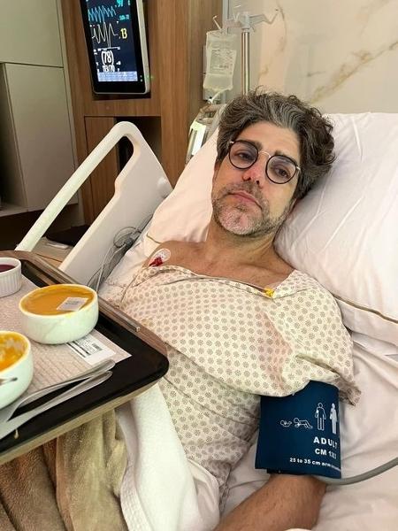 Juninho Pernambucano postou foto internado e justificou ausência e velório de Dinamite - Reprodução/Facebook