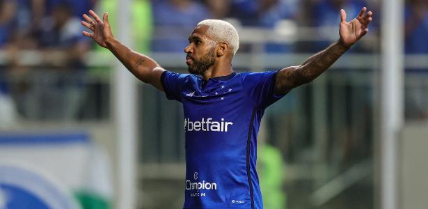 Wesley encerra ciclo no Cruzeiro após encarar o Santos