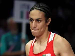 ?Nasceu e luta como mulher?, diz técnico brasileiro sobre atleta argelina