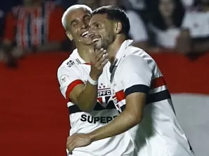 O eterno dilema de poupar ou não que Botafogo e Flamengo não respondem 