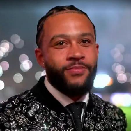 Memphis Depay foi apresentado aos torcedores do Corinthians na Neo Química Arena