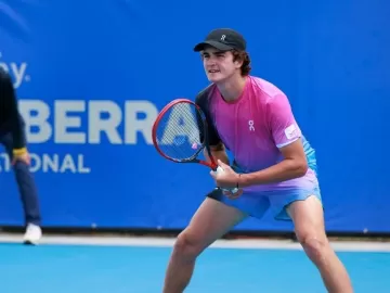 Com nona vitória seguida, João Fonseca vai à final em Camberra