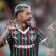 Fluminense 'ignora' expuls&atilde;o, vence Botafogo e segue em alta no Brasileiro