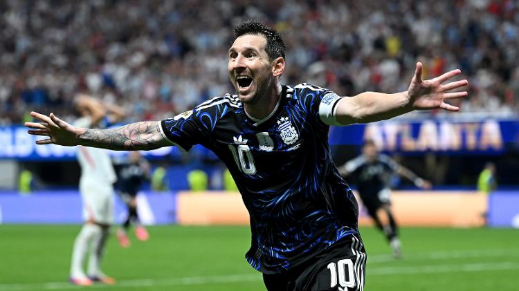 Lionel Messi, da Argentina, em jogo contra a Inglaterra pela Copa do Mundo