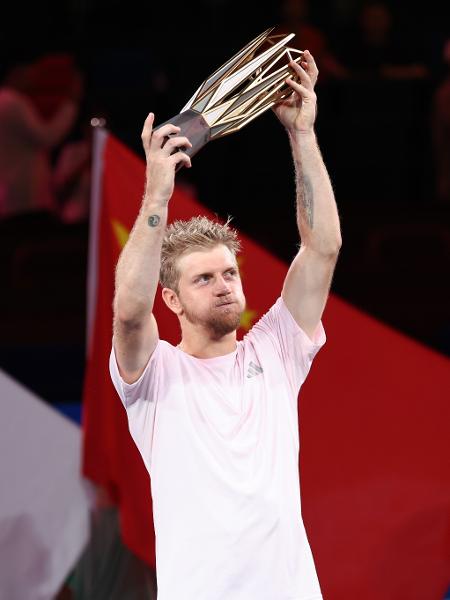 Davidovich Fokina vence Rafael Jodar e conquista o Masters 1000 de Xangai