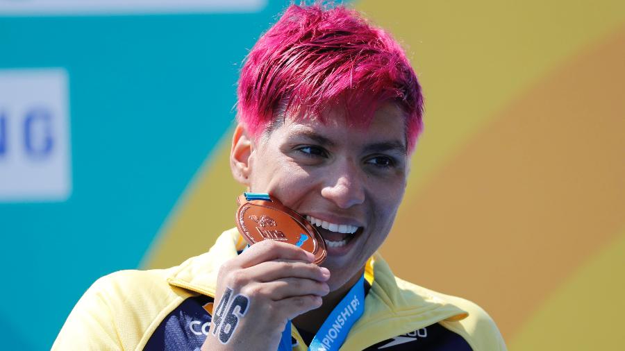 Ana Marcela Fatura 2º Bronze Na Maratona Aquática Do Mundial De Budapeste 19072017 Uol Esporte 5951