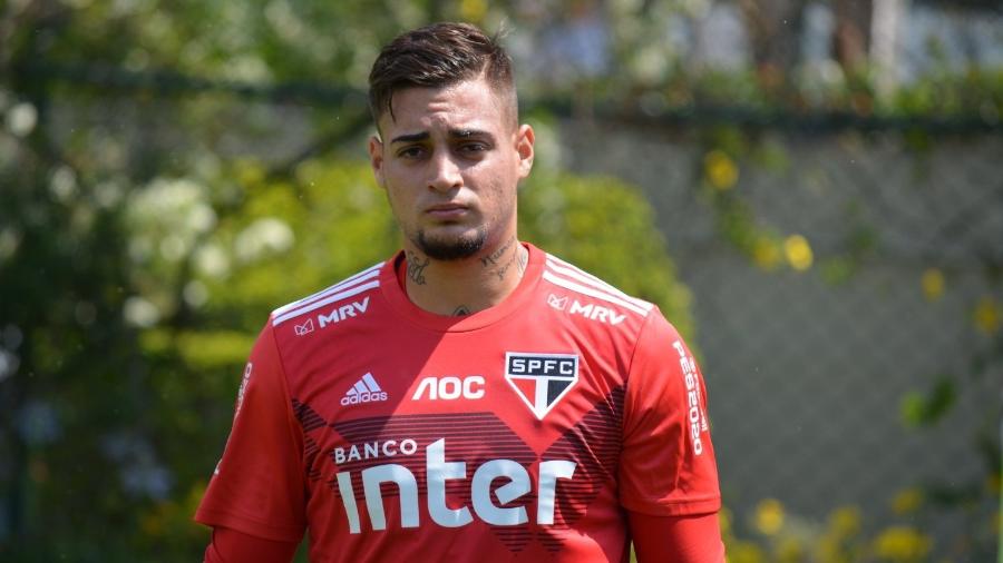 Jean, goleiro que pertence ao São Paulo, foi emprestado ao Cerro Porteño, do Paraguai, no mercado da bola - saopaulofc.net