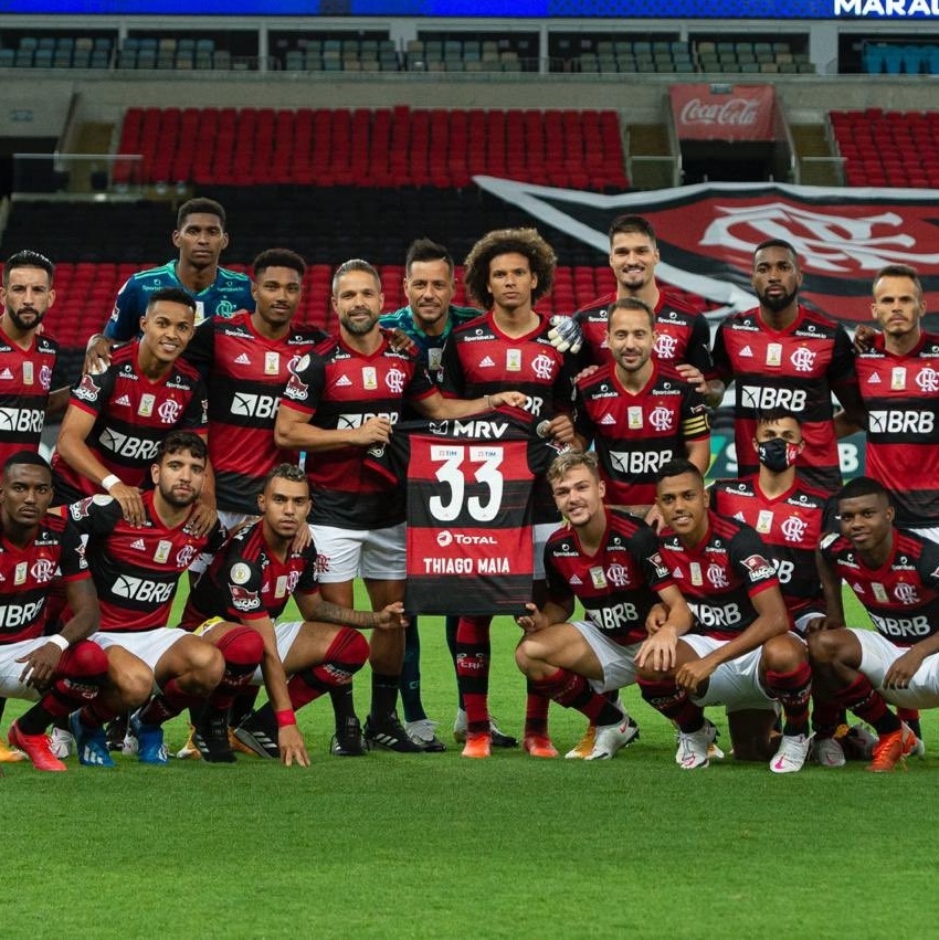 Thiago Maia é homenageado por jogadores do Flamengo: 'Sem palavra