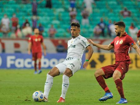 Após lesão, Kuscevic e Gabriel Menino passarão por exames no Palmeiras