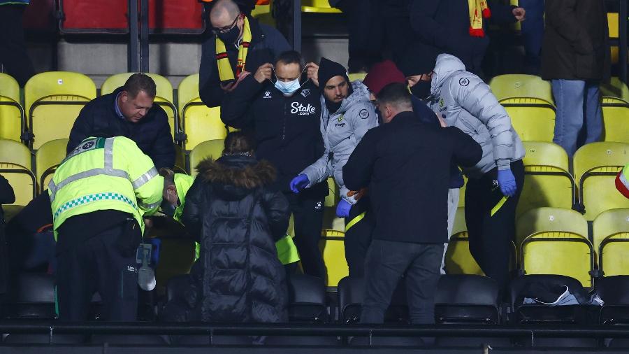 Susto ocorreu no Vicarage Road, estádio do Watford; mídia local diz que homem teve sua saúde estabilizada - David Klein/Reuters