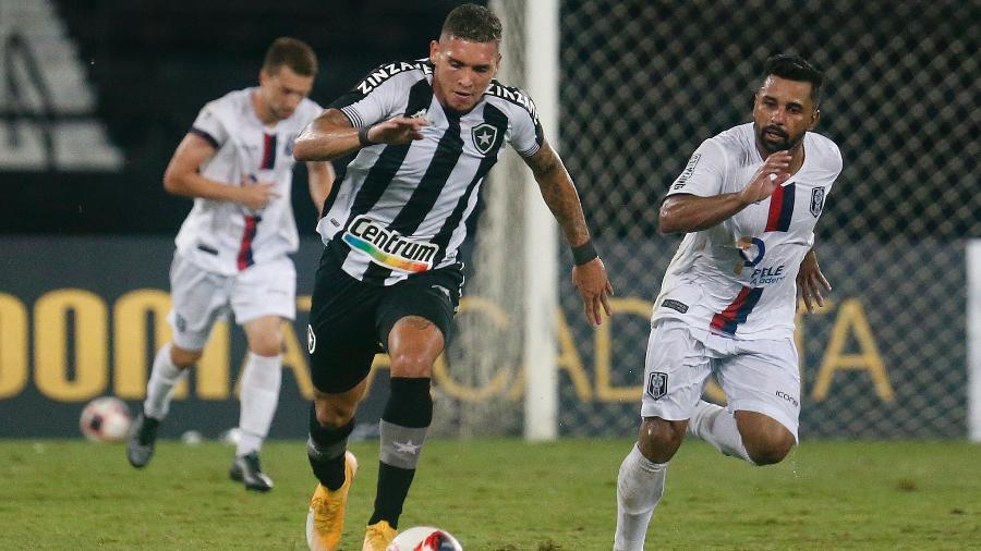 Rafael Navarro, do Botafogo, durante duelo com o Resende, pelo Carioca 2021 - Vitor Silva / Botafogo