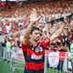 Rodrigo Caio volta ao Flamengo e será auxiliar de Filipe Luís