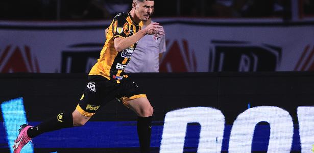 Futuro reforço do Palmeiras encara equipe na semifinal do Paulistão.