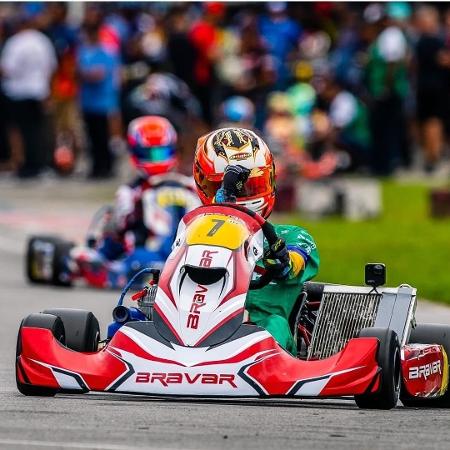 Gabriel Koenigkan, jovem piloto brasileiro