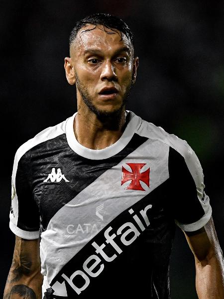 Souza, volante do Vasco, durante jogo contra o Bragantino, pelo Brasileirão Souza, volante do Vasco, durante jogo contra o Bragantino, pelo Brasileirão