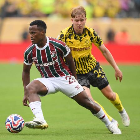 John Arias, do Fluminense, em jogo contra o Borussia Dortmund pelo Mundial de Clubes John Arias, do Fluminense, em jogo contra o Borussia Dortmund pelo Mundial de Clubes
