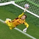 Dortmund 'se vinga' de goleiro coreano vilão da Alemanha em Copa do Mundo