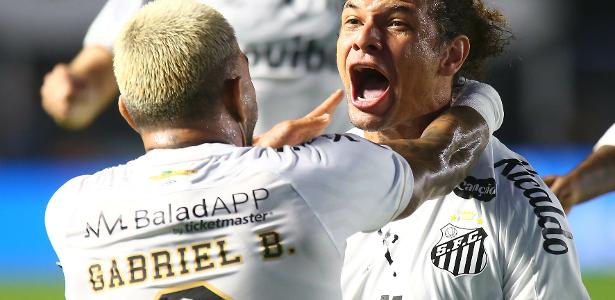 Santos vence Atlético-MG e fica perto da semifinal da Sul-Americana