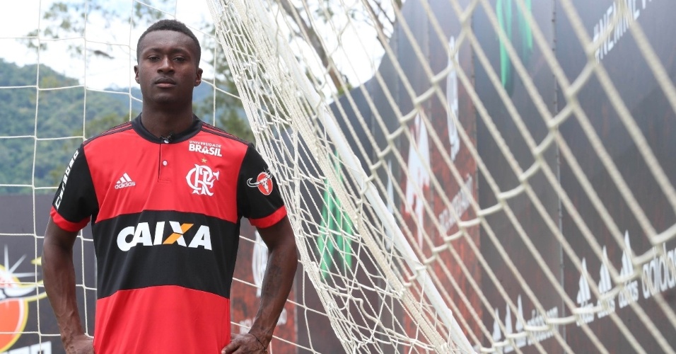 Reforço colombiano perde espaço e ainda não convence no Flamengo