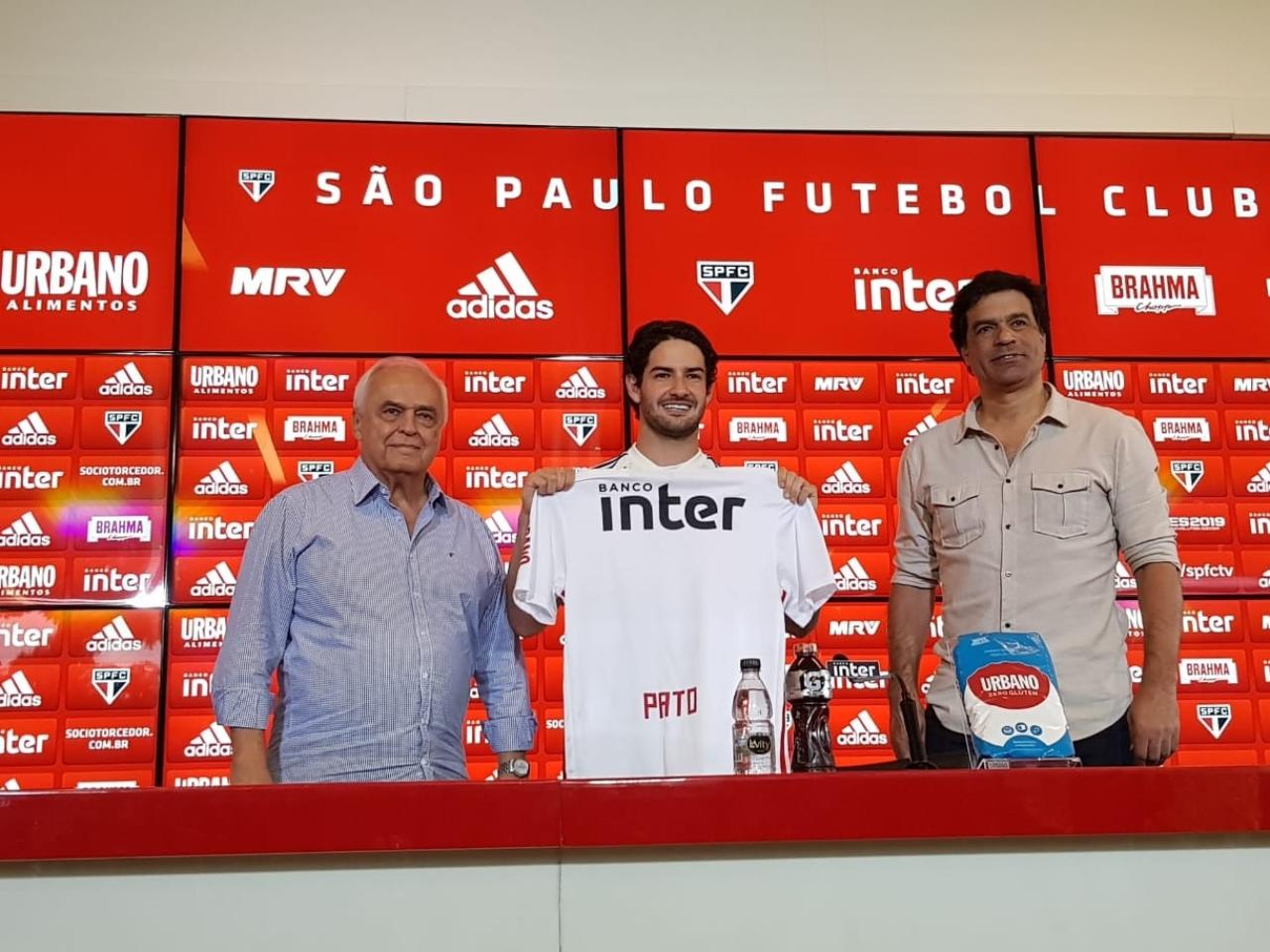 Resultado de imagem para misterio camisa pato spfc