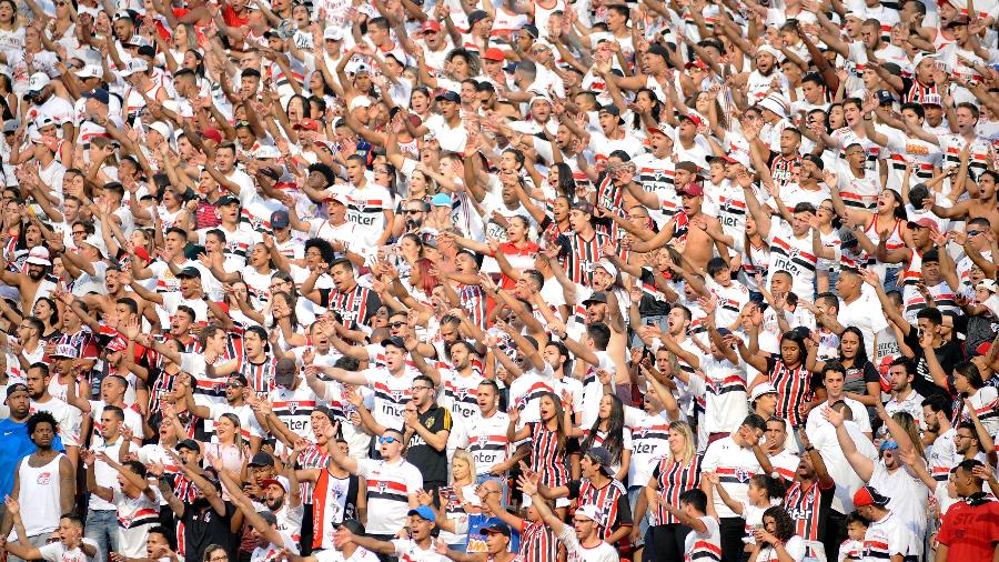 Torcida do São Paulo no Morumbi em jogo contra o Flamengo; estádio vai receber partida na manhã de sábado - Alan Morici/AGIF