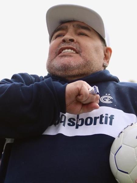 Diego Maradona, durante atividade no Gimnasia La Plata - Divulgação/Gimnasia La Plata
