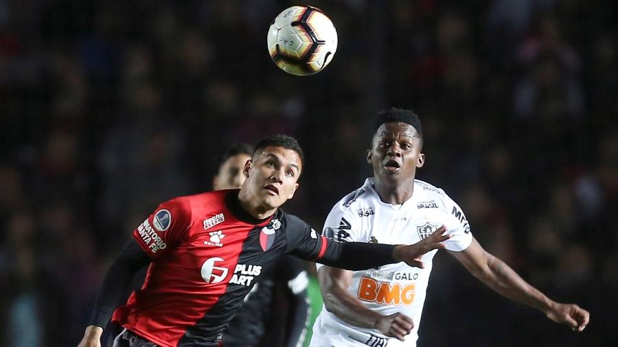 Cazares, durante partida entre Atlético-MG e Colón, pela semifinal da Sul-Americana 2019 -  REUTERS/Agustin Marcarian