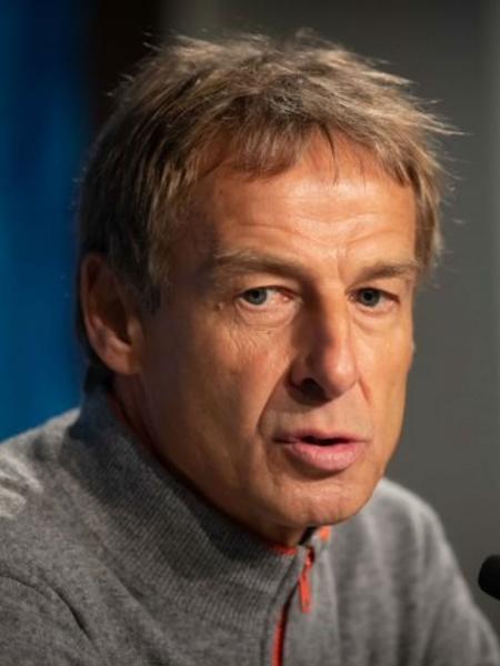 Jurgen Klinsmann, ex-atacante que fez história no futebol alemão  - @HerthaBSC/Twitter