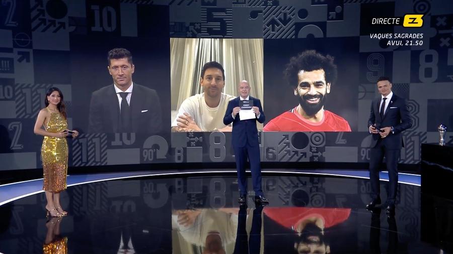 Messi aparece de camiseta em premiação da Fifa e diverte torcedores - Reprodução/Twitter