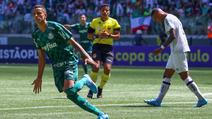 Giovani comemora segundo gol do Palmeiras - Marcello Zambrana/AGIF