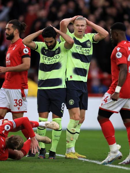 Gundogan e Haaland lamentam chance desperdiçada pelo Manchester City no jogo contra o Nottingham Forest - Bradley Collyer - PA Images/PA Images via Getty Images